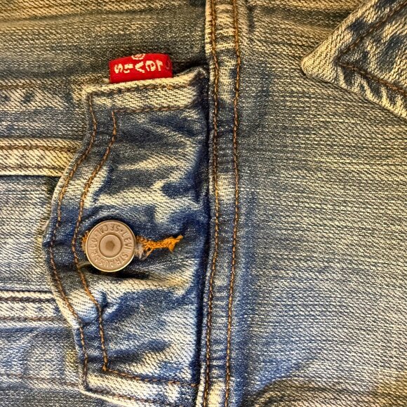 Levi's Women's Denim Jacket Size Large EUC - Picture 8 of 11